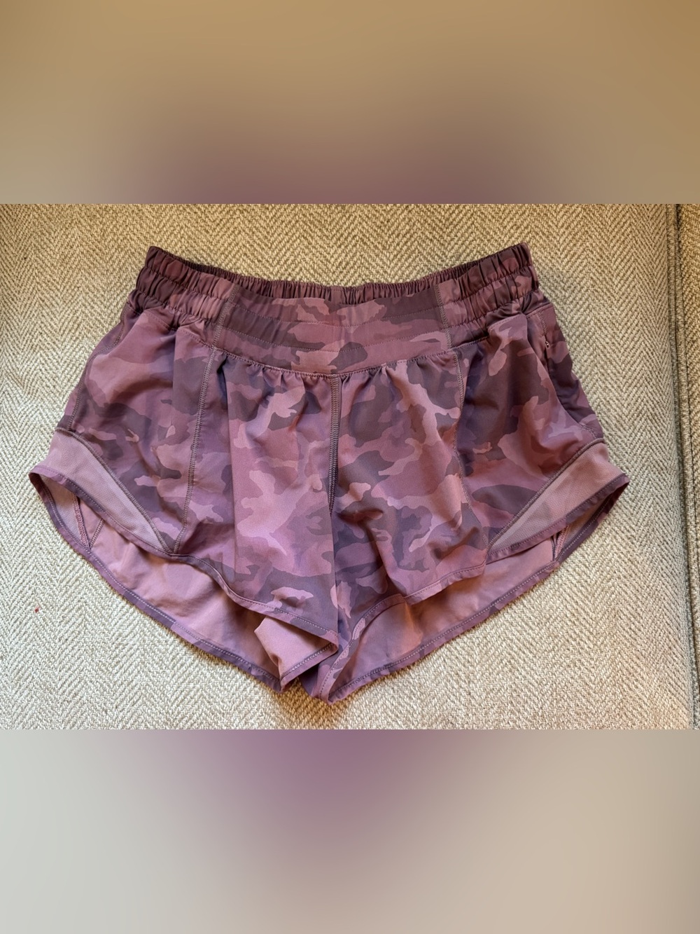 Lululemon Hotty Hot shorts